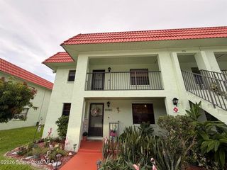 231 Circle Dr #4, Cape Canaveral, FL 32920