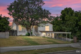 2922 Elmwood Ave, Bakersfield, CA 93305