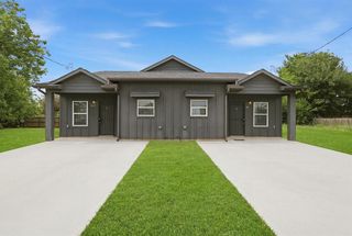 319 N  Carolina St #B, Houston, TX 77029