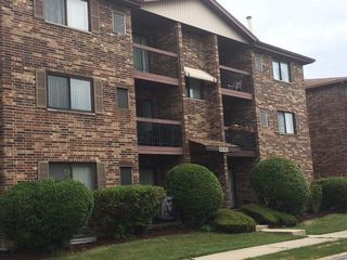 9040 Orland Ct #1, Orland Park, IL 60462
