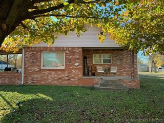500 S  5th St, Morris, OK 74445