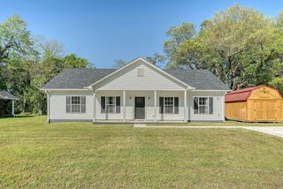 1287 Carolina Ave, Holly Hill, SC 29059