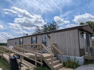 3033 S  Coldwater Rd, Mount Pleasant, MI 48858