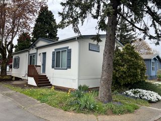 18780 Central Point Rd #24, Oregon City, OR 97045