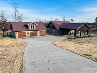1620 Dove Cir, Union Grove, AL 35175