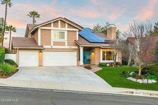 6946 Castle Peak Dr, West Hills, CA 91307