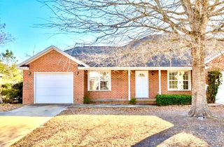 3530 Beacon Dr, Sumter, SC 29154