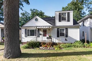 918 W  Battell St, Mishawaka, IN 46545