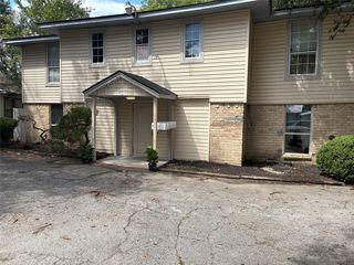 1209 N  Roberson St, Conroe, TX 77301