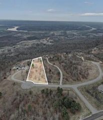 150 Eagle Eye Dr #Rb 34, Jasper, TN 37347