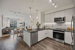 50 Cambridgepark Dr #859, Cambridge, MA 02140