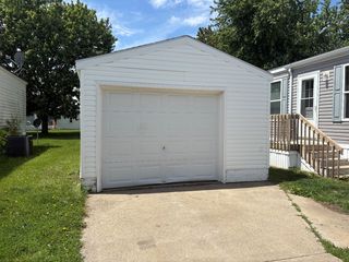 3 Bed 2 Bath Single Section Plan in Autumn Ridge, Ankeny, IA 50021