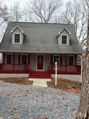 21 Berkeley Ln, Evington, VA 24550