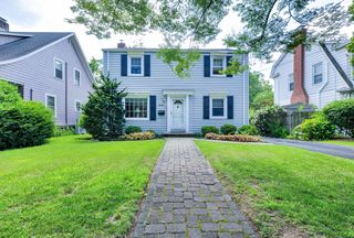 2084 Chapel Street, New Haven, CT 06515
