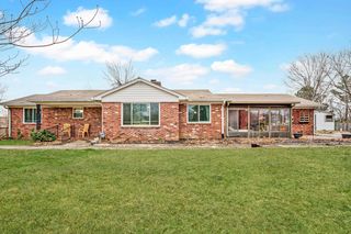 8392 Old Dexter Rd, Cordova, TN 38016