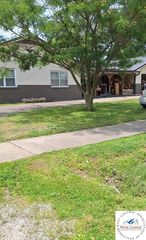 305 N  Main St, Green Ridge, MO 65332