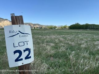 1000 Flag Creek Dr, Meeker, CO 81641