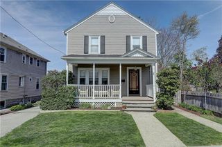 45 Buckthorne Ave E, Riverside, RI 02915