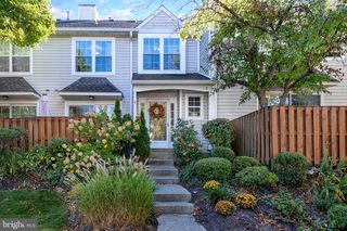 9308 Sheffield Dr, Yardley, PA 19067