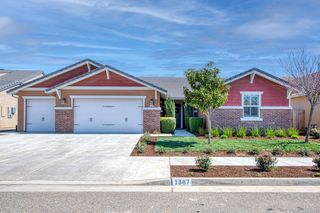 1387 N  Redington Ave, Clovis, CA 93619