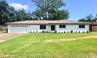 3823 2nd Ave, Orange, TX 77630