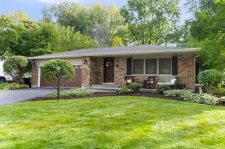 5S373 Stewart Dr, Naperville, IL 60563