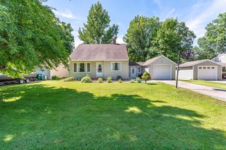 504 1st Ave SE, Pelican Rapids, MN 56572