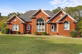 6224 Emerald Forest Dr, Pinson, AL 35126