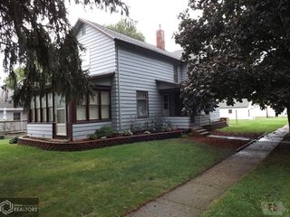 523 E  Chestnut St, Hubbard, IA 50122
