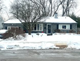 47 Westminster Rd, Colonia, NJ 07067