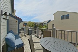 214 Goddard Row #1, Newport, RI 02840