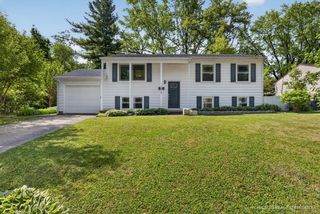 101 W  Melody Ln, Woodstock, IL 60098