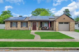 32 Pomona Drive, Barnegat, NJ 08005