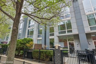1917 S  Calumet Ave, Chicago, IL 60616