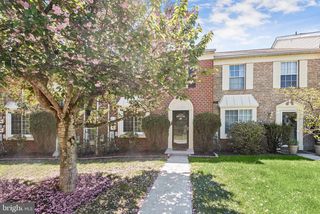 22 Carters Rock Ct, Catonsville, MD 21228