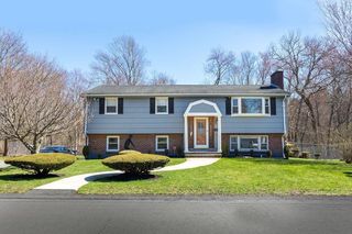 82 Brian Dr, Brockton, MA 02301