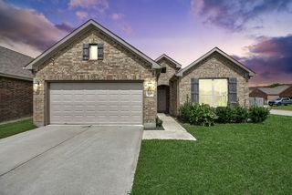 3006 Royal Albatross Dr, Texas City, TX 77590