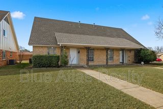 704 Skyline Dr, Duncanville, TX 75116