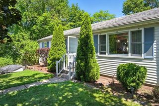 24 Nutmeg Ave, Enfield, CT 06082