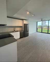 215 SE 5th St #2B-2Ba-972Sqft, Hallandale, FL 33009