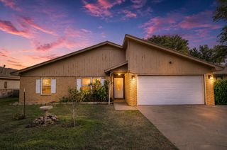 2110 76th St, Lubbock, TX 79423