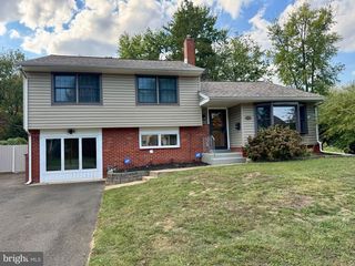 150 Penns Grant Dr, Morrisville, PA 19067 - See Est. Value 