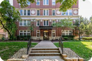 5330 Pershing Ave #706, Saint Louis, MO 63112