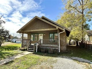 513 N  Park St, Stanberry, MO 64489
