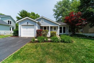 7614 Seasons Dr, Columbus, OH 43235