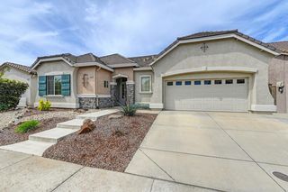 5566 Bloom Dr, Linda, CA 95901