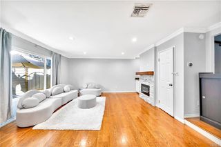 18631 Collins St #10, Tarzana, CA 91356
