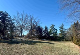 2111 Olde Mill Ct, Newburgh, IN 47630