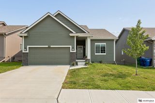 7813 N  149th St, Bennington, NE 68007