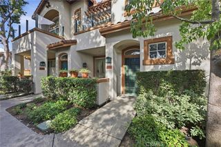 902 Solvay Aisle, Irvine, CA 92606